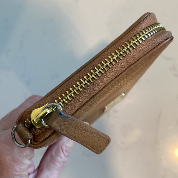 Kenneth Cole New York beige zip around accordion wallet - Picture 5 of 13